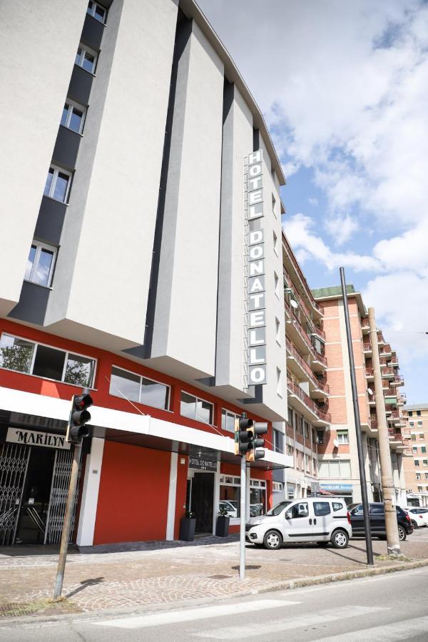 Hotel Donatello Модена Екстериор снимка