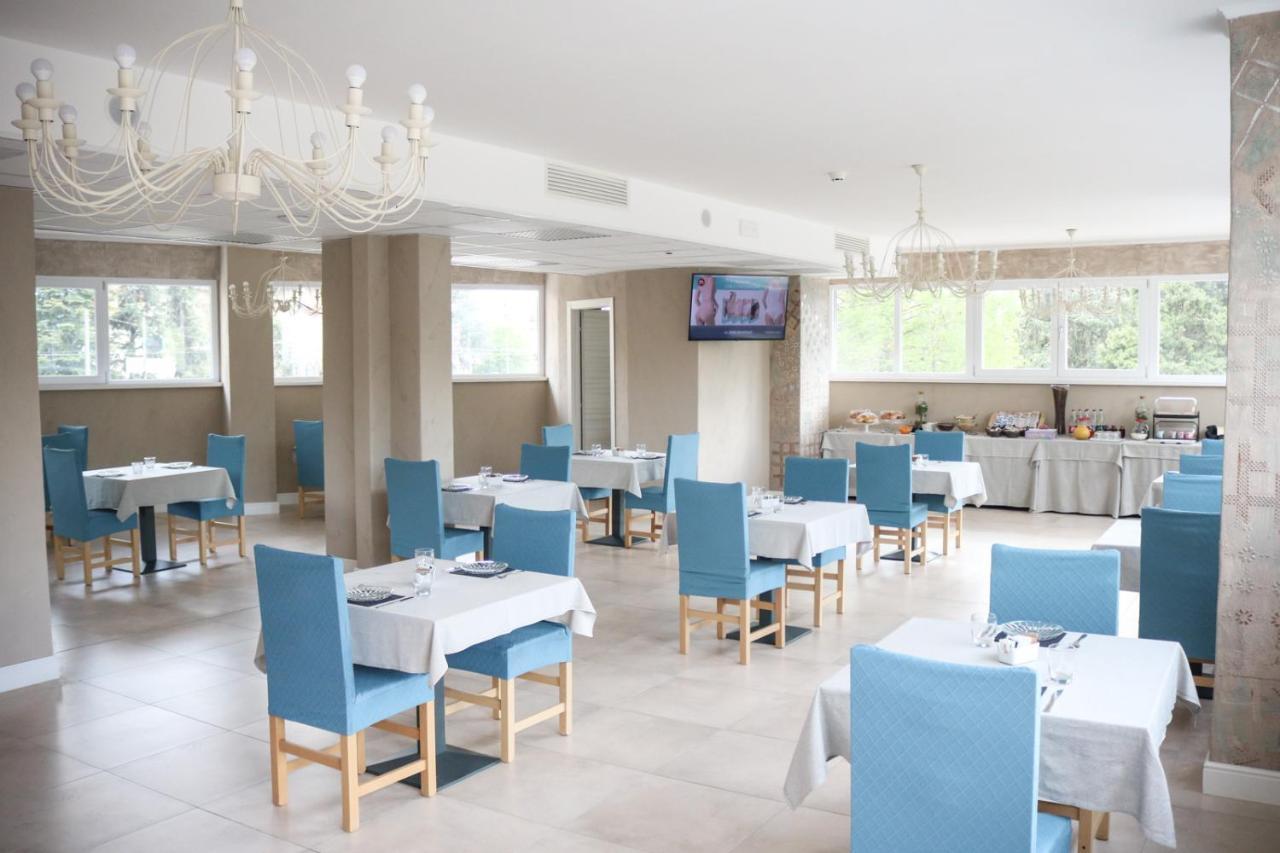 Hotel Donatello Модена Екстериор снимка
