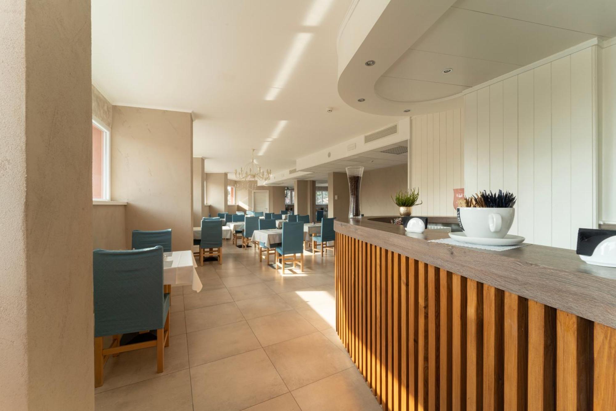 Hotel Donatello Модена Екстериор снимка